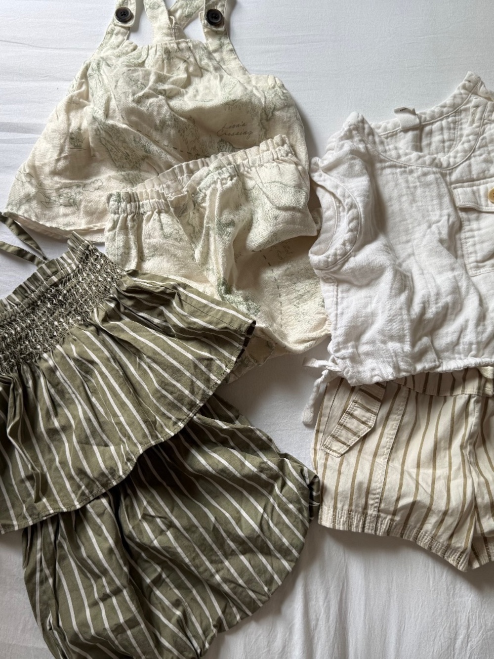 Bundle 3 Banana Republic Baby Girl Sets